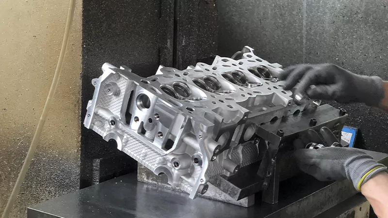 cylinder head definition